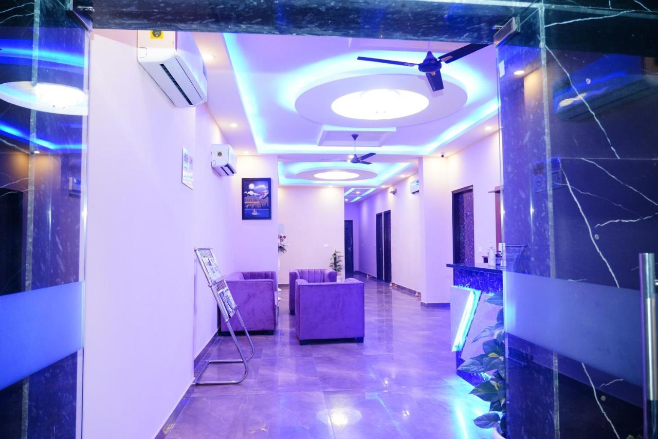 Expomart Inn Greater Noida Ngoại thất bức ảnh