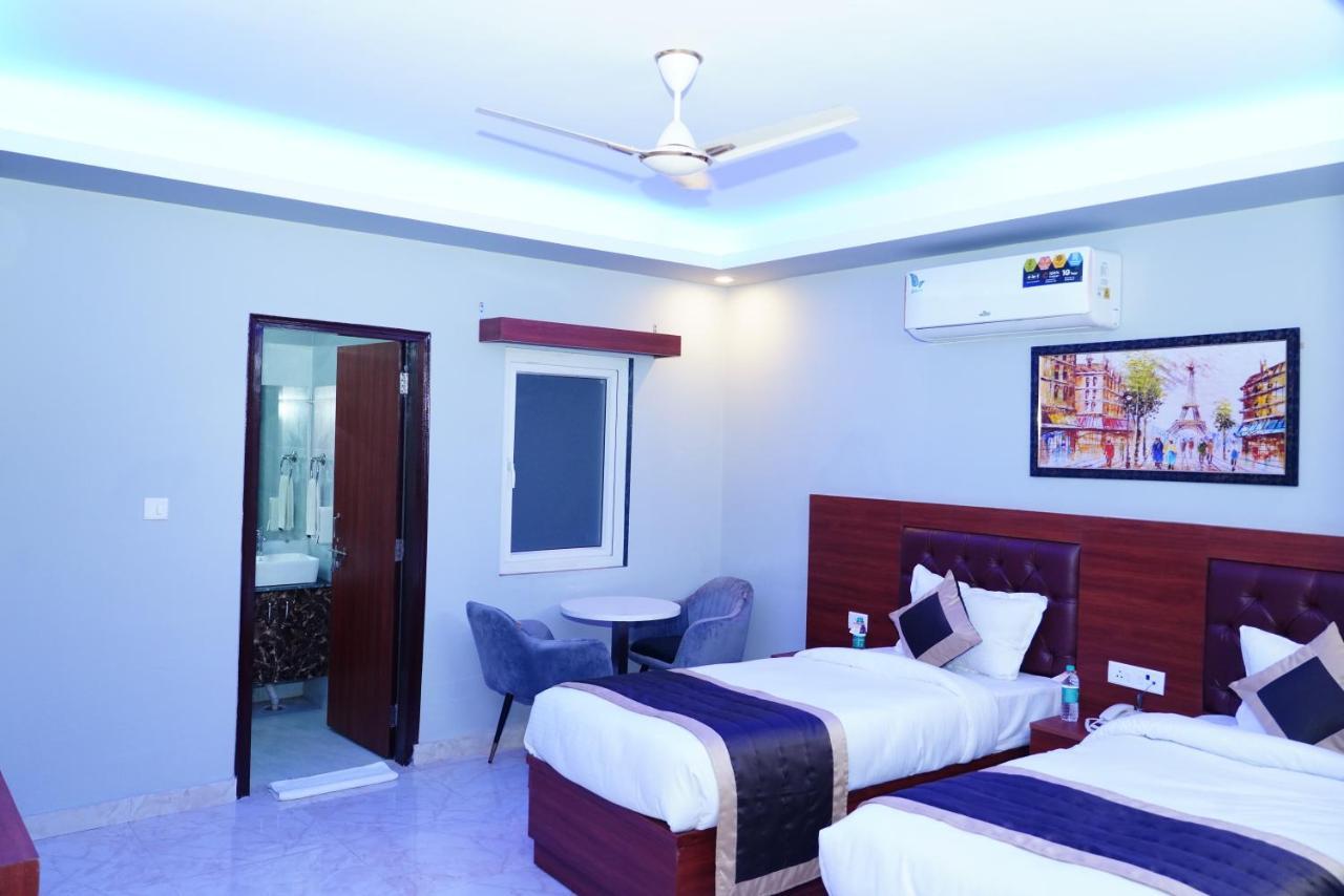 Expomart Inn Greater Noida Ngoại thất bức ảnh