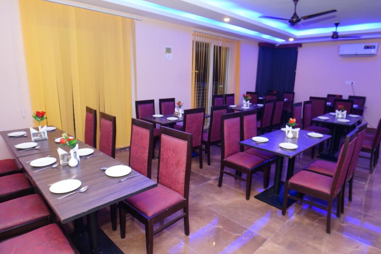 Expomart Inn Greater Noida Ngoại thất bức ảnh