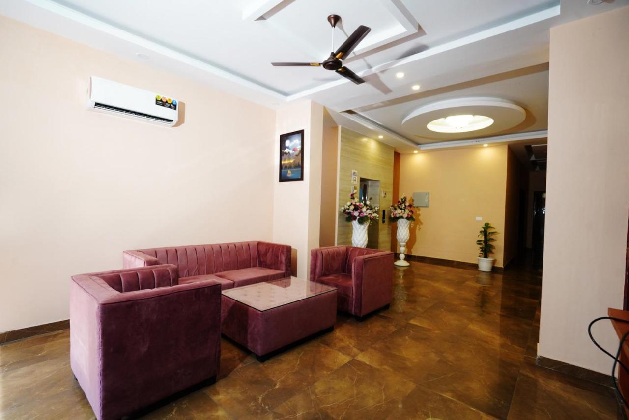 Expomart Inn Greater Noida Ngoại thất bức ảnh