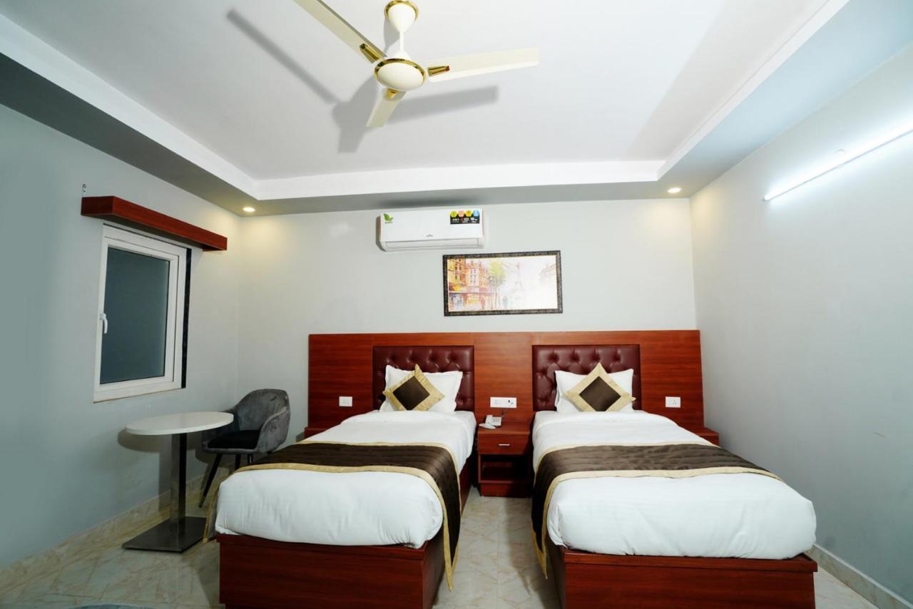 Expomart Inn Greater Noida Ngoại thất bức ảnh